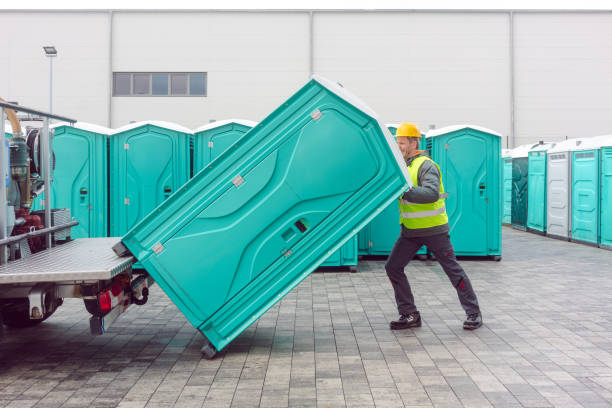 Best Portable restroom trailer rental  in Rochester, MI